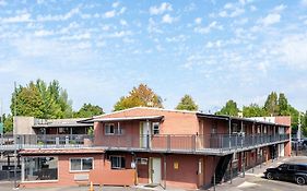 Banfield Studios By Oyo Portland Or